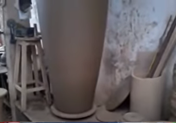 Vaso de barro gigante